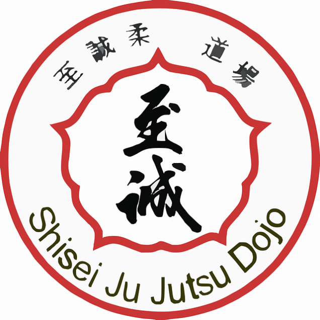 Das "DOJO" in DOJO Madness spielt auf die asiatischen Trainingseinrichtungen für Kampfsport an. Das Dojo der eSport Gemeinde wollte DOJO Madness werden.